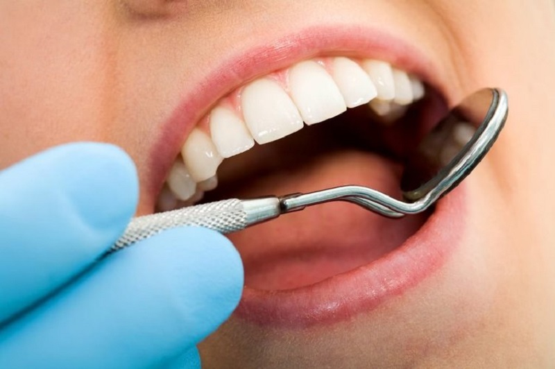 Eksik Dişler Çene Kemiğini Nasıl Etkiler?